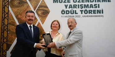 Ayvalik-Belediyesine-gururlandiran-odul