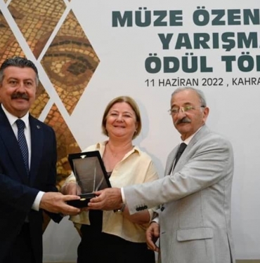 Ayvalik-Belediyesine-gururlandiran-odul