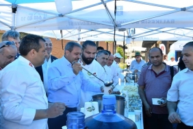 Balikesir-Kahvalti-Festivalinin-coskuyla-sona-erdigini-belirten-Vali-Sildak-Mutluyuz-umutluyuz