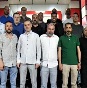 Balikesirsporda-yeni-yonetim-gorev-dagilimi-yapti-696x392