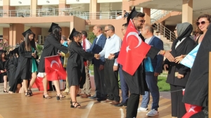 Burhaniye-MYO-ogrencileri-yuvadan-uctu