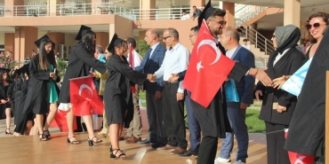 Burhaniye-MYO-ogrencileri-yuvadan-uctu