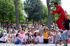 Cocuklar-senlikle-butunlesti