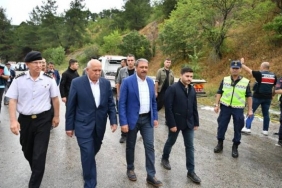 Dursunbey-yolunda-feci-kaza-8-olu-10-yarali-696x392