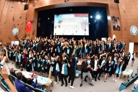 MYOda-mezuniyet-sevinci