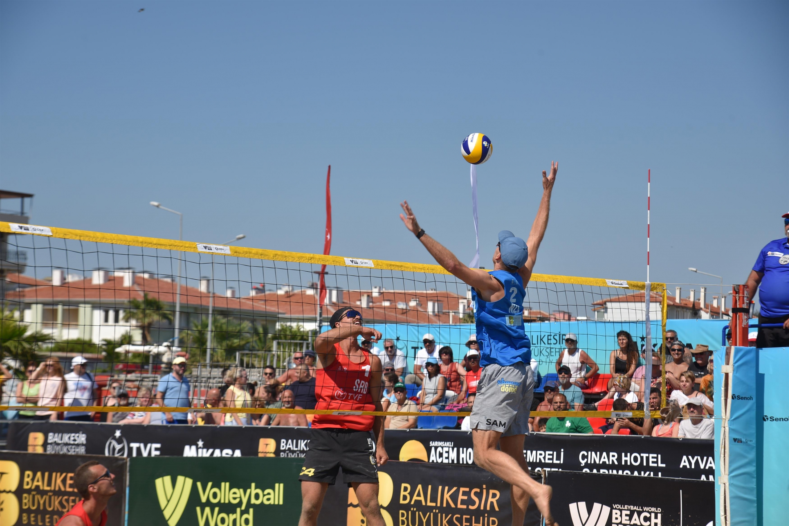 balikesirde_beach_voleybolu_ruzgâri_esiyor_18