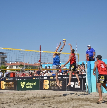 balikesirde_beach_voleybolu_ruzgâri_esiyor_4