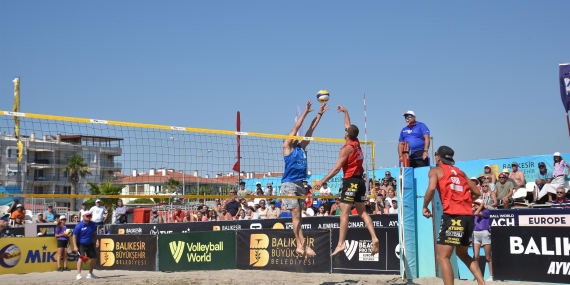 balikesirde_beach_voleybolu_ruzgâri_esiyor_4