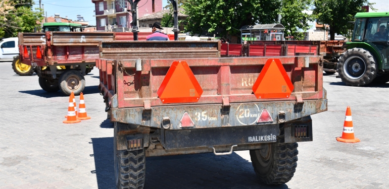 Yolunuz açık reflektörünüz parlak olsun