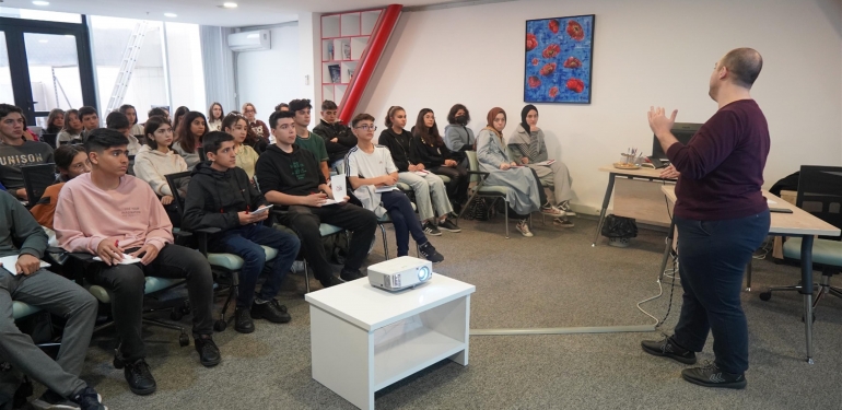 Girişimci adayı gençler Start-Up School’da