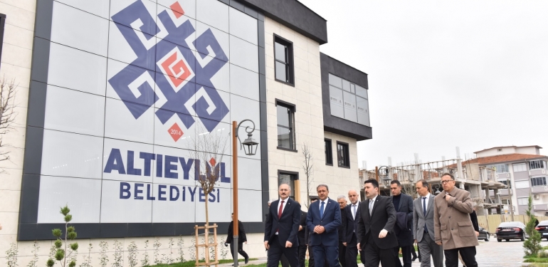 Vali Şıldak’tan Altıeylül’e Ziyaret