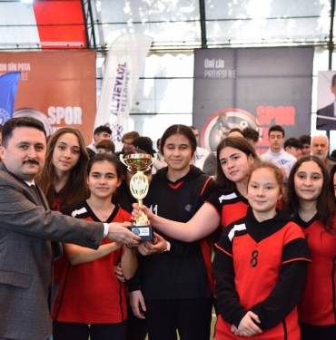 6B0D8579-8952-458C-965F-242F6143B30E