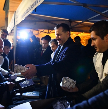 E44FD4D3-84C8-43B5-A06F-859CCC0AEE8F