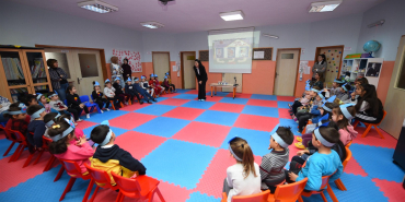 7608B156-5E06-4AAD-BAB4-C947153896BD