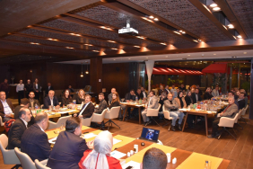 EFBAB1AD-6AE3-4F7D-9EF9-4D9A63B52389