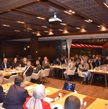 EFBAB1AD-6AE3-4F7D-9EF9-4D9A63B52389