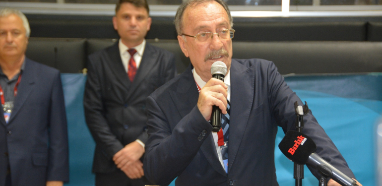 YENİLMEZ ADAM METİN MENGÜÇ !