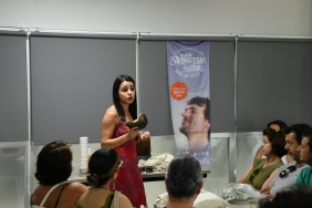 bacemde_kursa_katilan_guzel_oyuncu_kendi_markasini_olusturdu_3