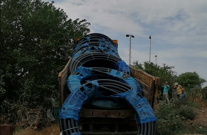 Başkan Akın çiftçilerin mağduriyetini giderdi