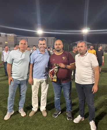 buyuksehirden_mahalleler_arasi_futbol_turnuvasina_destek_1