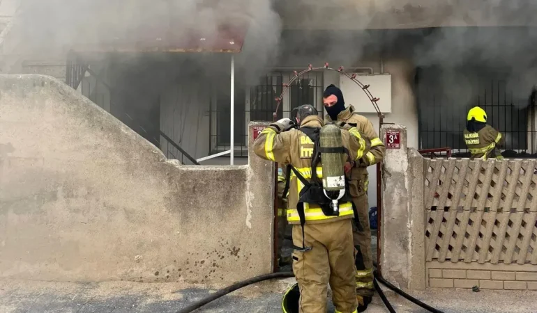 Bandırma’da Elektrik Tertibatı Kaynaklı Yangın Çıktı