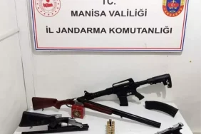 Manisa'da Pitbull ve Ruhsatsız Silahlar Ele Geçirildi