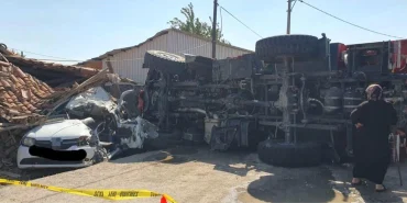 Manyas'ta Orman Arazözü ile Otomobil Çarpıştı: 3 Yaralı