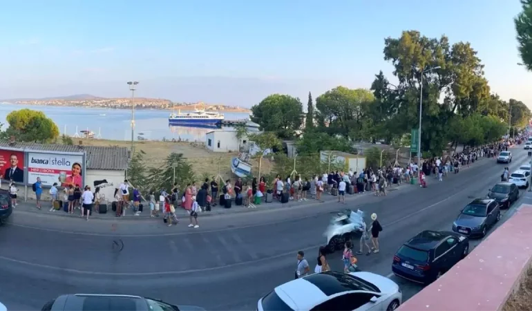 30 AĞUSTOSTA YUNANİSTAN TATİLİ