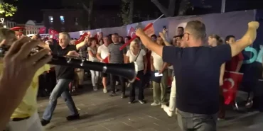 balikesir-de-kurtulusun-102-nci-yili-fener-al-17795700_amp