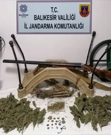 Balıkesir'de Uyuşturucu Operasyonunda 2 Şüpheli Yakalandı