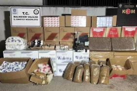 Edremit'te 1.1 Milyon Kaçak Makaron Ele Geçirildi