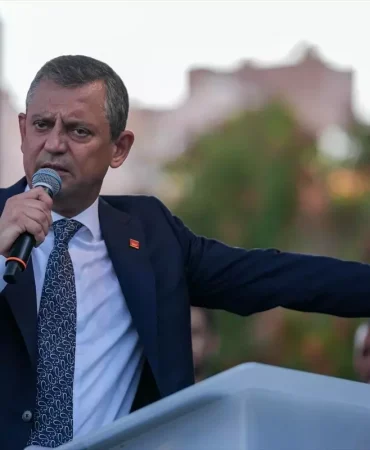 chp-genel-baskani-ozgur-ozel-izmir-de-toplu-a-4-17814791_amp