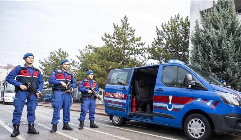 Balıkesir’de Jandarma Operasyonu: 19 Şahıs Yakalandı