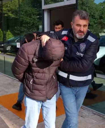 Samsun'da 3.300 Uyuşturucu Hapla İki Tutuklama