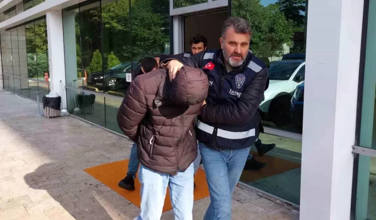 3.300 Uyuşturucu Hapla Yakalandılar