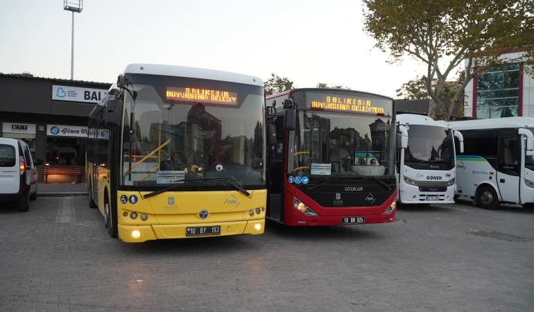Büyükşehir’in ulaşım desteği aileleri sevindirdi
