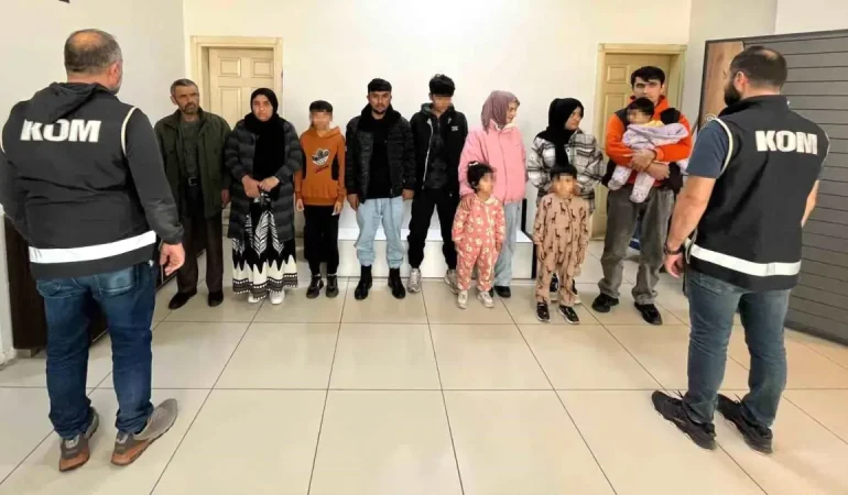 Edremit’te Düzensiz Göçmen Operasyonu