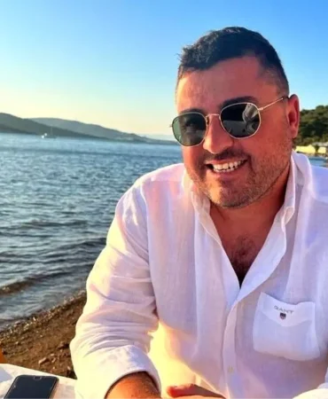 Hasan Ustalı MHP Ayvalık İlçe Başkanlığı'na Yeniden Atandı