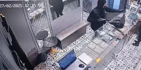 Balıkesir'de Silahlı Soygun Girişimi